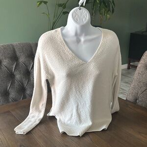 Express Cream V-Neck Sweater